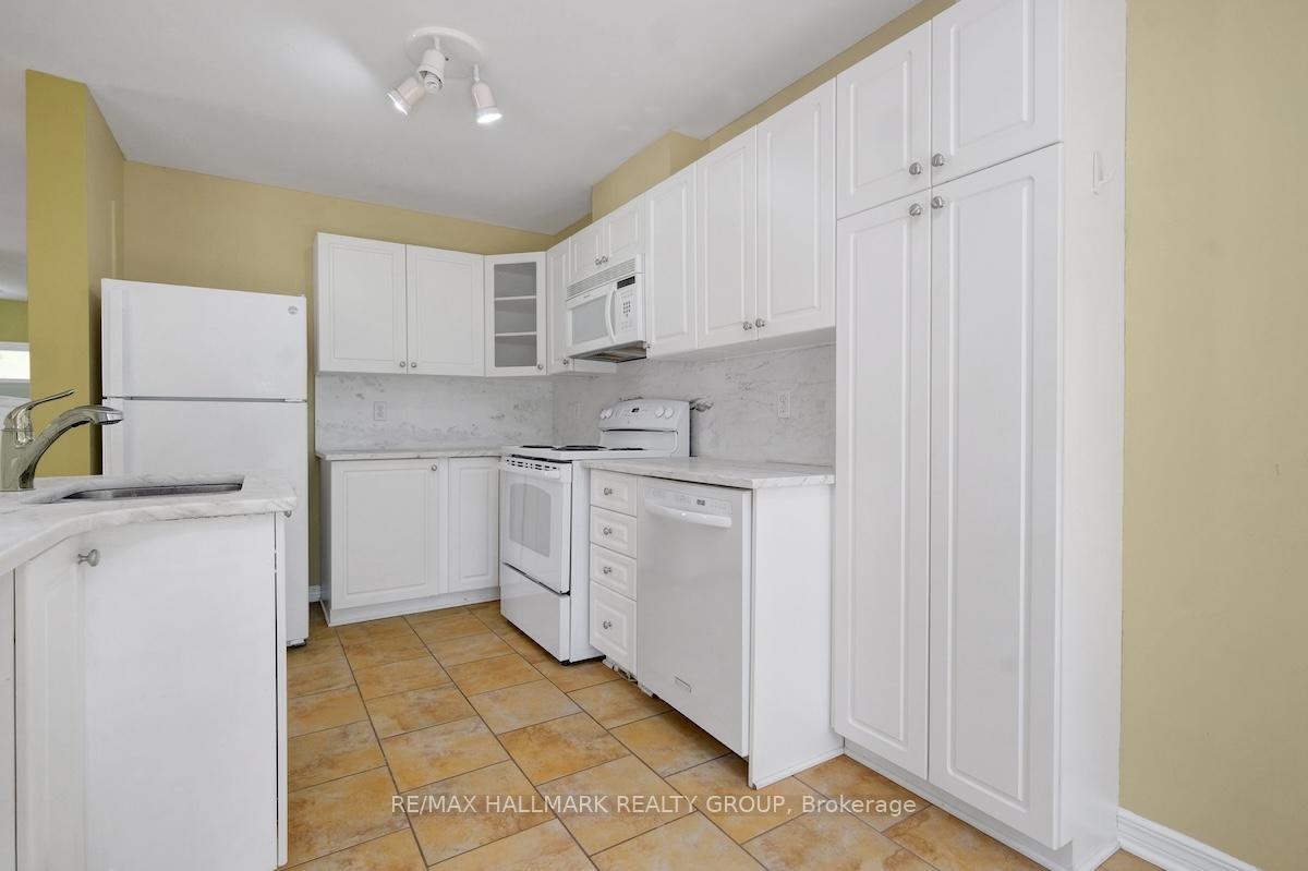 Photo 15 of 10 Sonata Place, Ottawa, Riverview Park — HOMEH