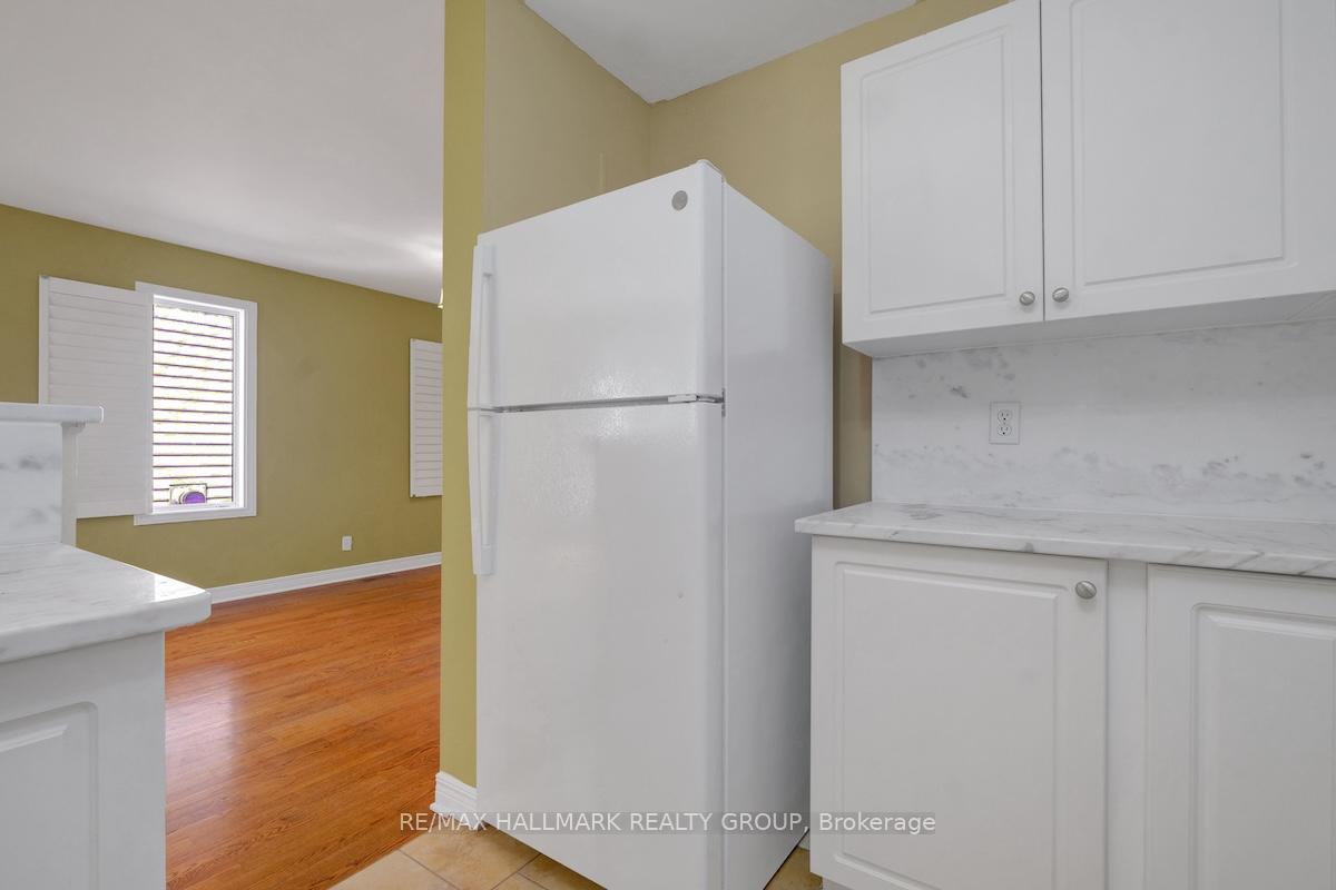 Photo 8 of 10 Sonata Place, Ottawa, Riverview Park — HOMEH