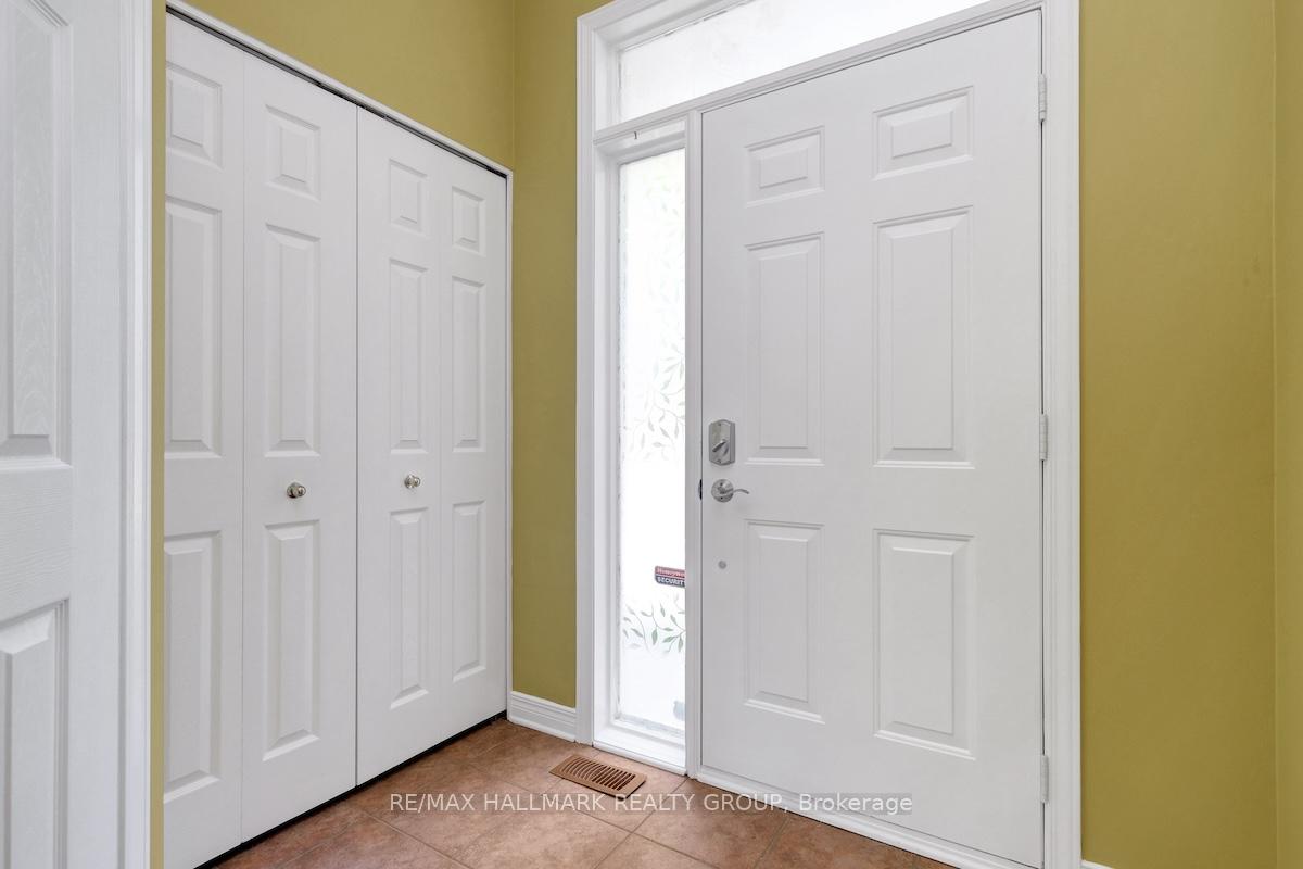 Photo 11 of 10 Sonata Place, Ottawa, Riverview Park — HOMEH