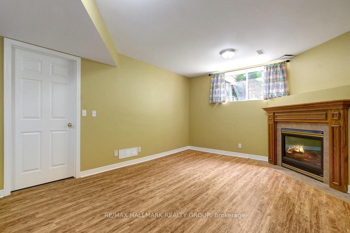 Photo 23 of 10 Sonata Place, Ottawa, Riverview Park — HOMEH