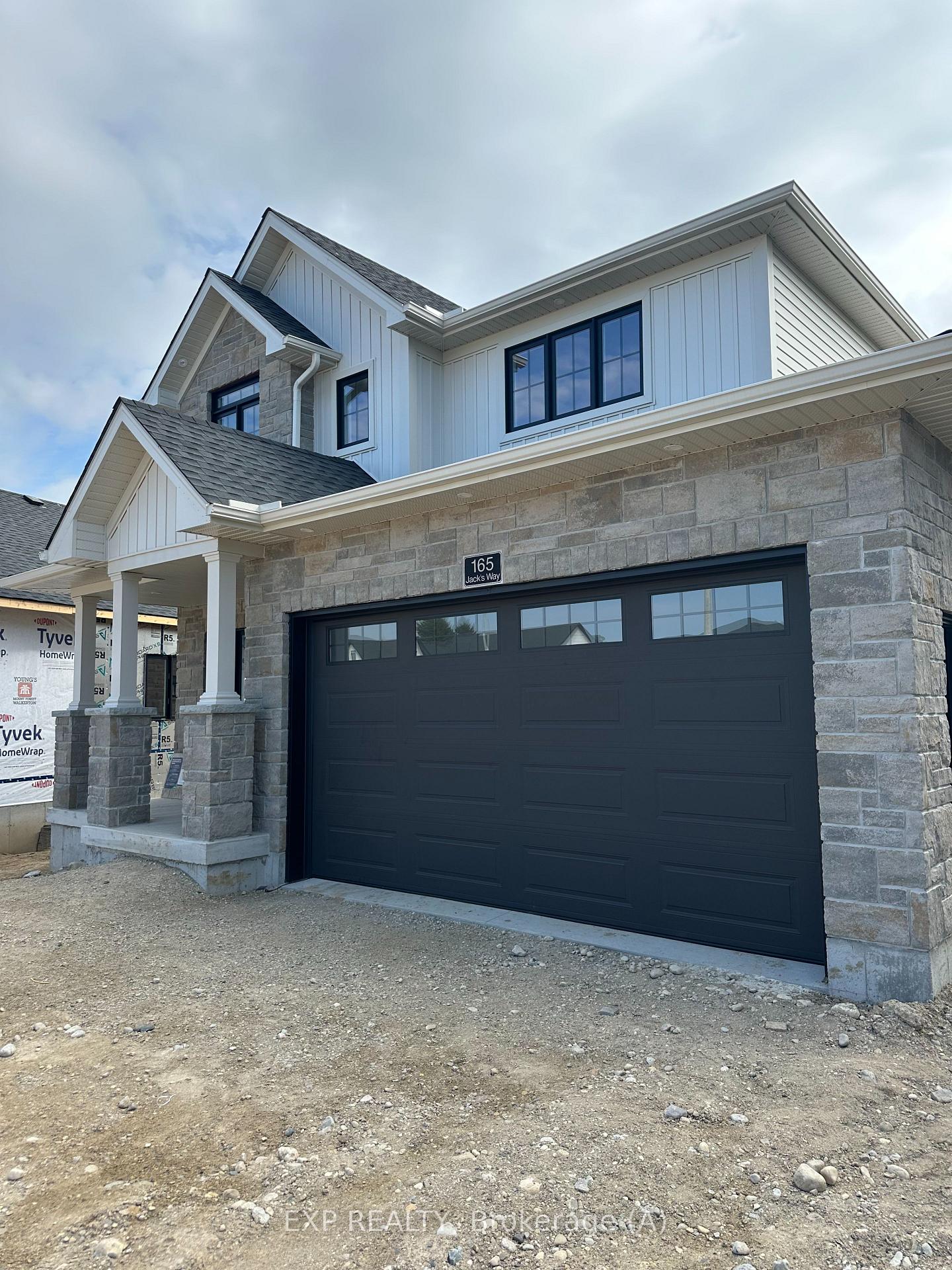 Front of 165 Jack'S Way