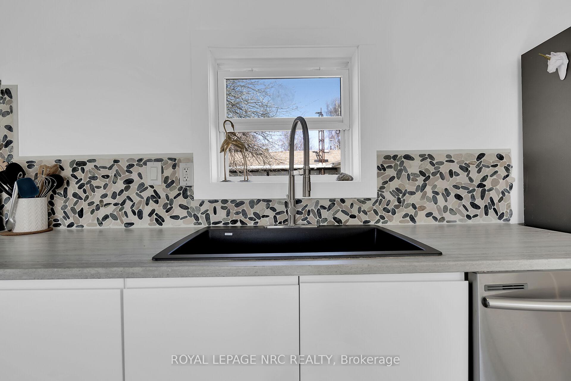 Photo 11 of Unit 17, 43969 #3 Highway, Wainfleet, Marshville/Winger — HOMEH