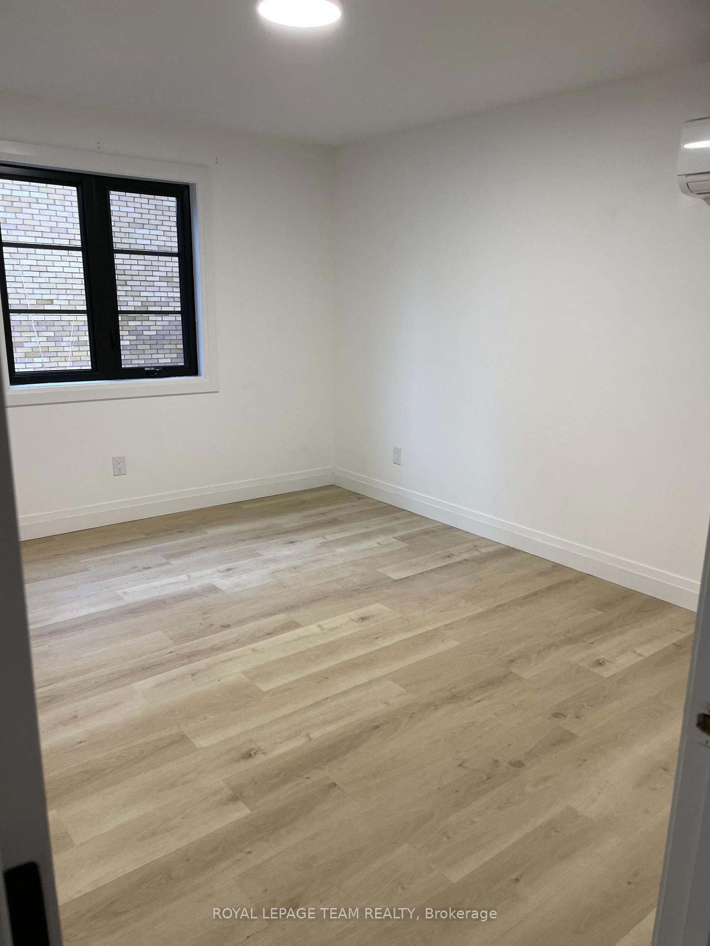 Photo 10 of 503 Athlone Avenue, Ottawa, Westboro/Hampton Park — HOMEH