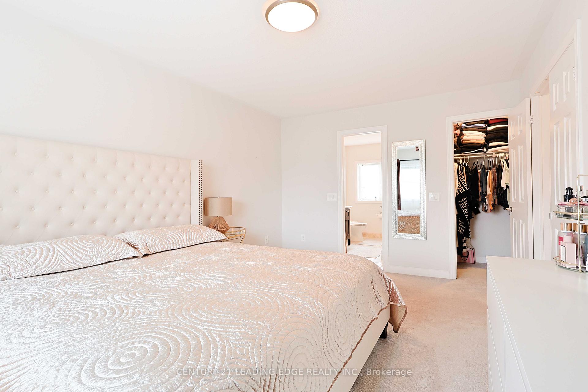 Photo 22 of 28 Sylwood Crescent, Vaughan, Maple — HOMEH