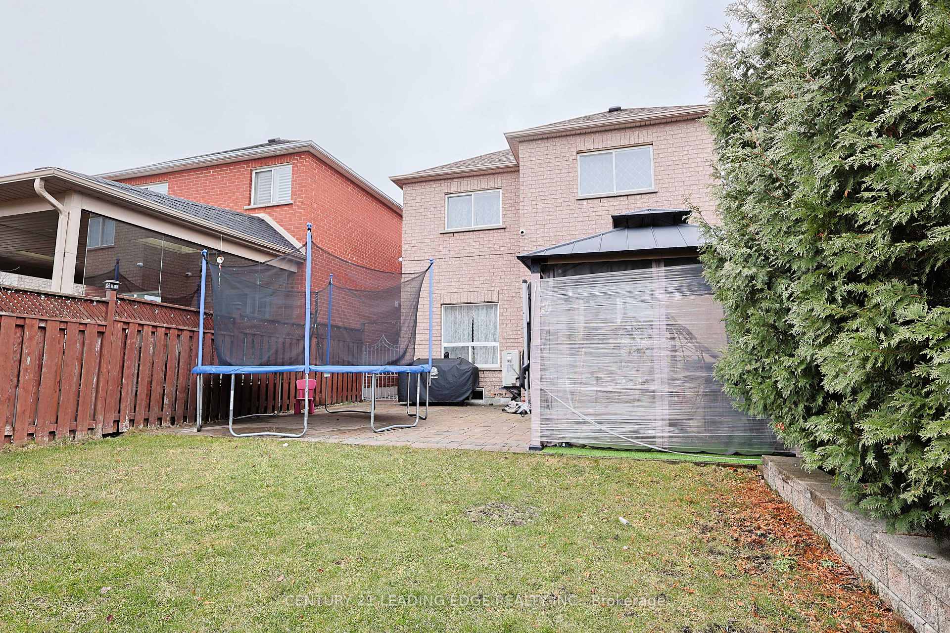 Photo 33 of 28 Sylwood Crescent, Vaughan, Maple — HOMEH