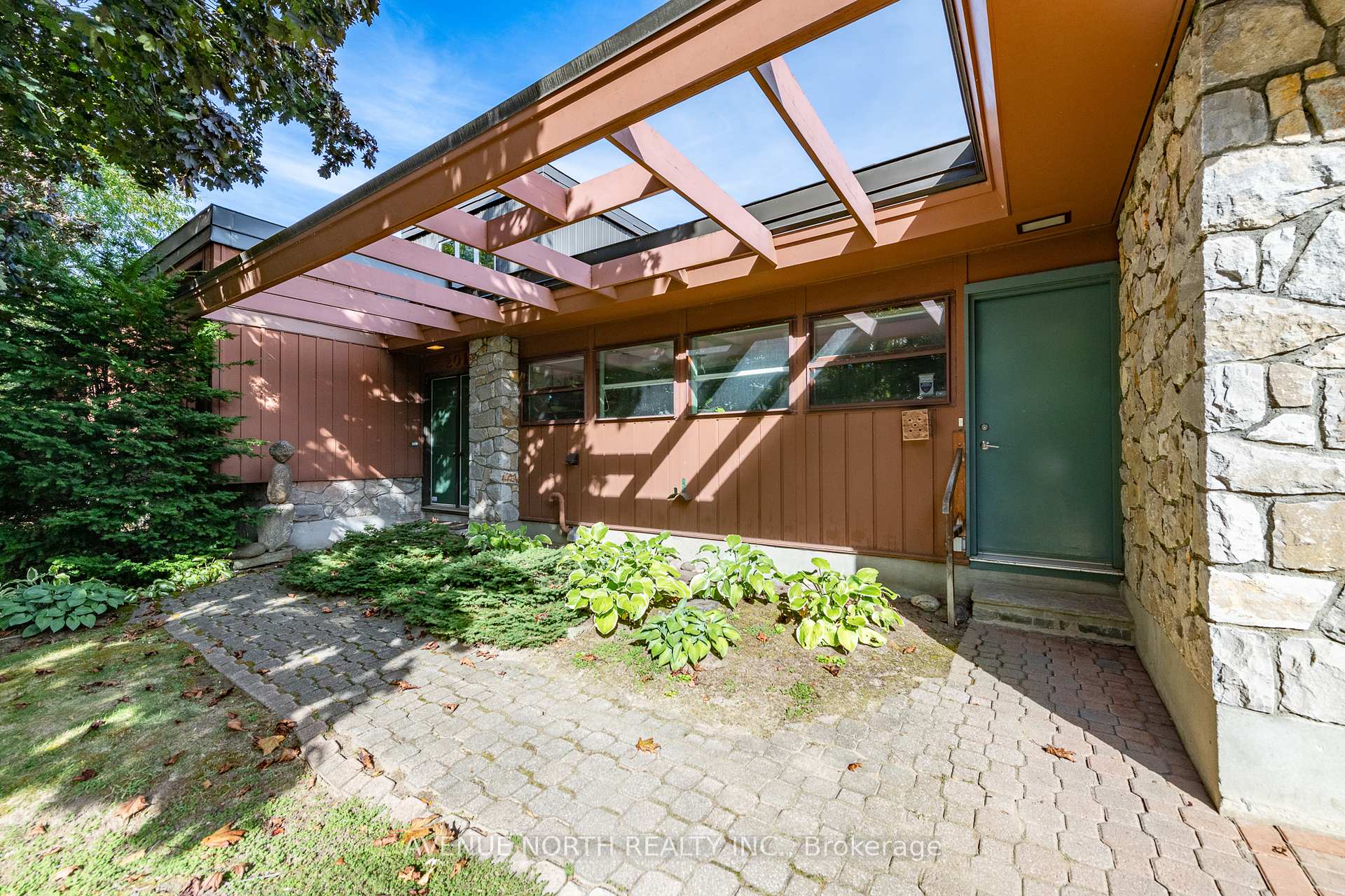 Photo 4 of 201 Latchford Road, Ottawa, Westboro North — HOMEH
