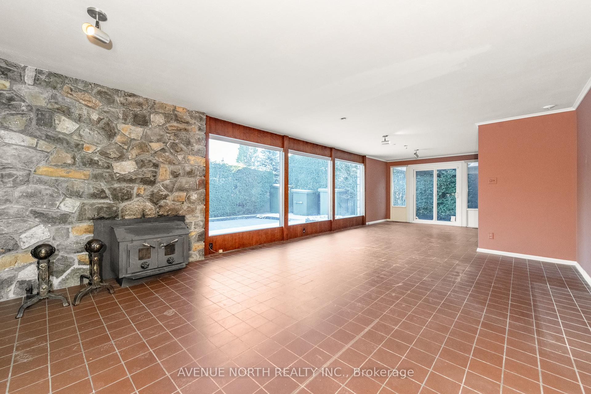 Photo 7 of 201 Latchford Road, Ottawa, Westboro North — HOMEH