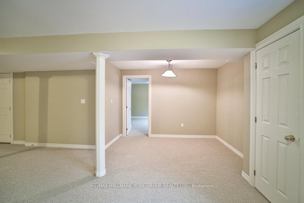 Photo 33 of 10 Meadow's End Crescent, Uxbridge — HOMEH