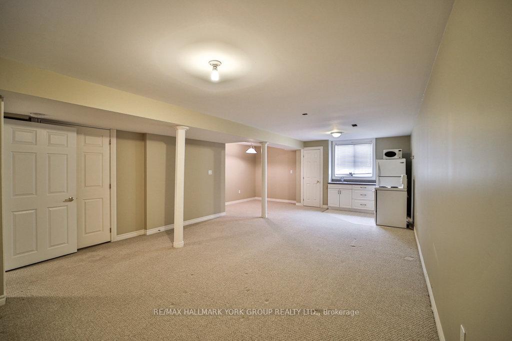 Photo 37 of 10 Meadow's End Crescent, Uxbridge — HOMEH
