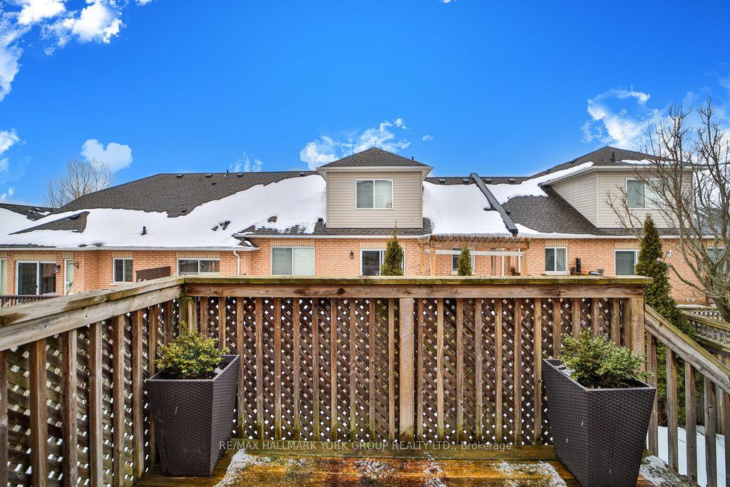 Photo 45 of 10 Meadow's End Crescent, Uxbridge — HOMEH