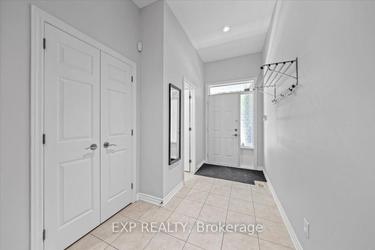 Photo 2 of 264 Bradwell Way, Ottawa, Blossom Park/Kemp Park/Findlay Creek — HOMEH