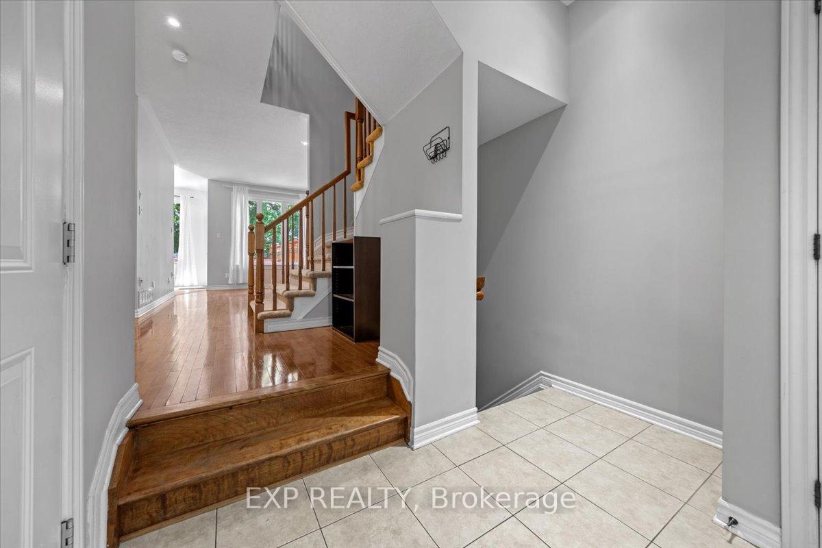 Photo 4 of 264 Bradwell Way, Ottawa, Blossom Park/Kemp Park/Findlay Creek — HOMEH