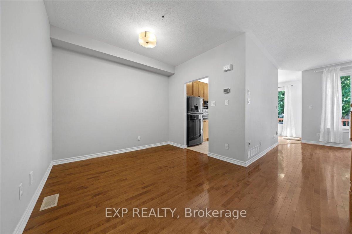 Photo 8 of 264 Bradwell Way, Ottawa, Blossom Park/Kemp Park/Findlay Creek — HOMEH