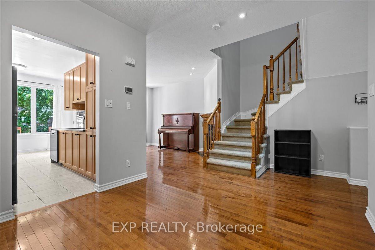 Photo 7 of 264 Bradwell Way, Ottawa, Blossom Park/Kemp Park/Findlay Creek — HOMEH