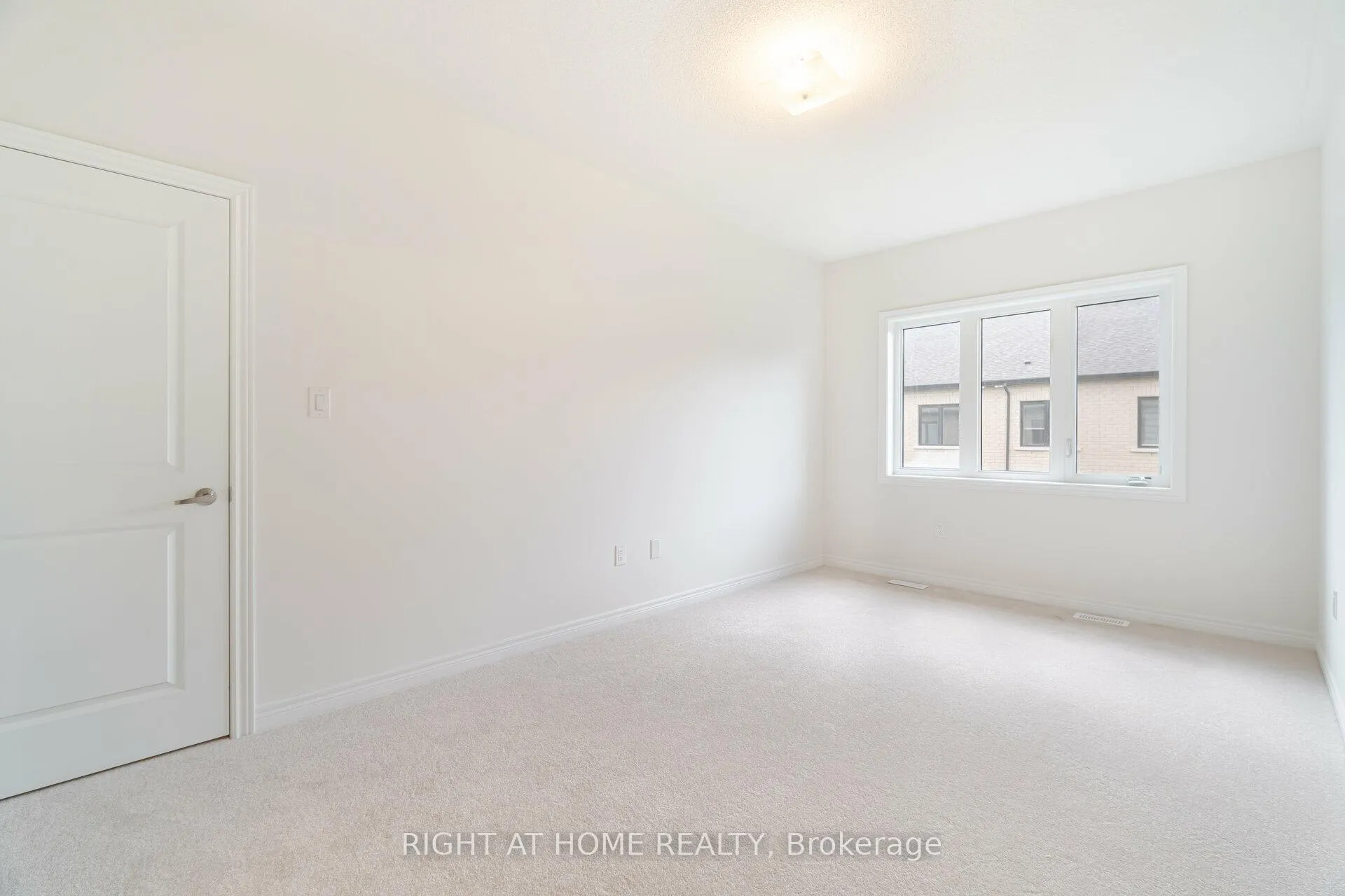 Photo 25 of 77 Singhampton Road, Vaughan, Kleinburg — HOMEH