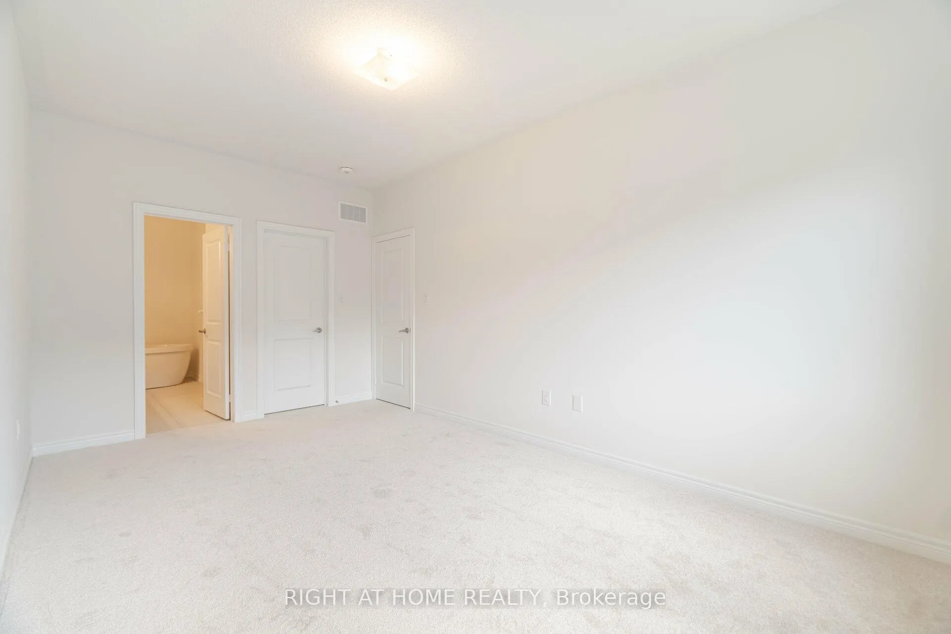 Photo 26 of 77 Singhampton Road, Vaughan, Kleinburg — HOMEH