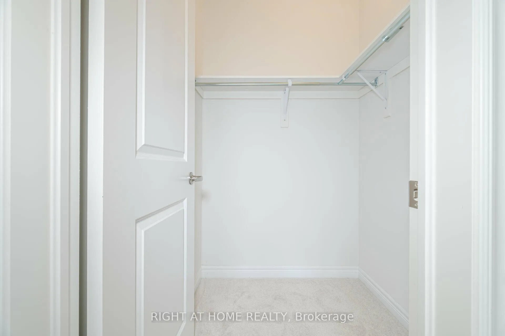 Photo 29 of 77 Singhampton Road, Vaughan, Kleinburg — HOMEH