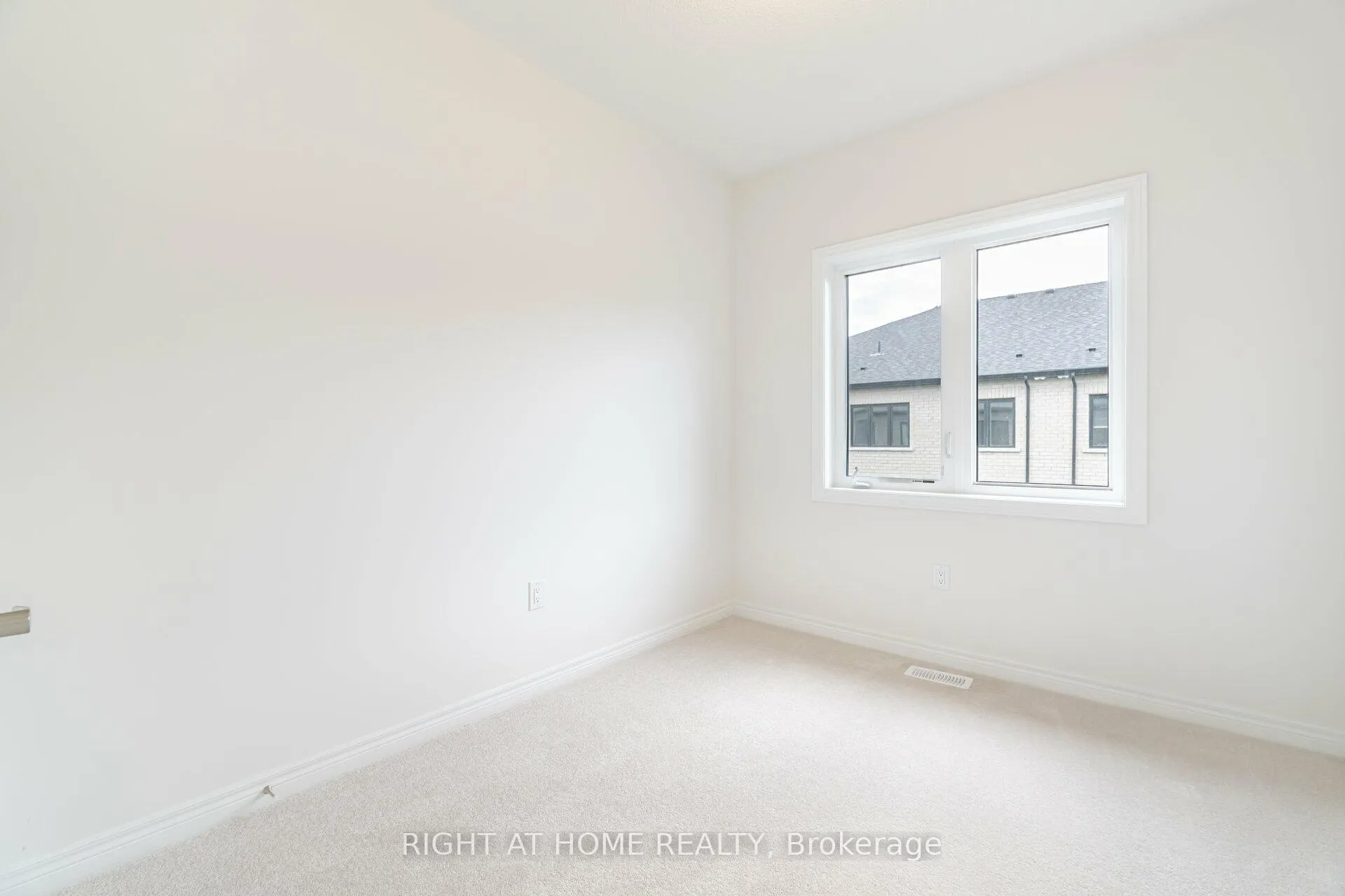 Photo 35 of 77 Singhampton Road, Vaughan, Kleinburg — HOMEH
