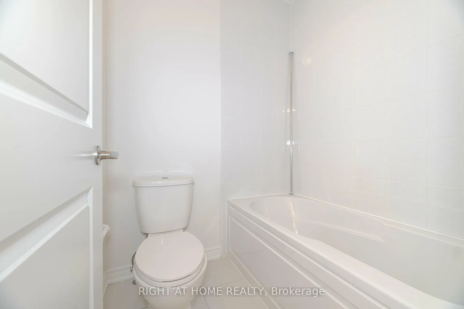 Photo 38 of 77 Singhampton Road, Vaughan, Kleinburg — HOMEH