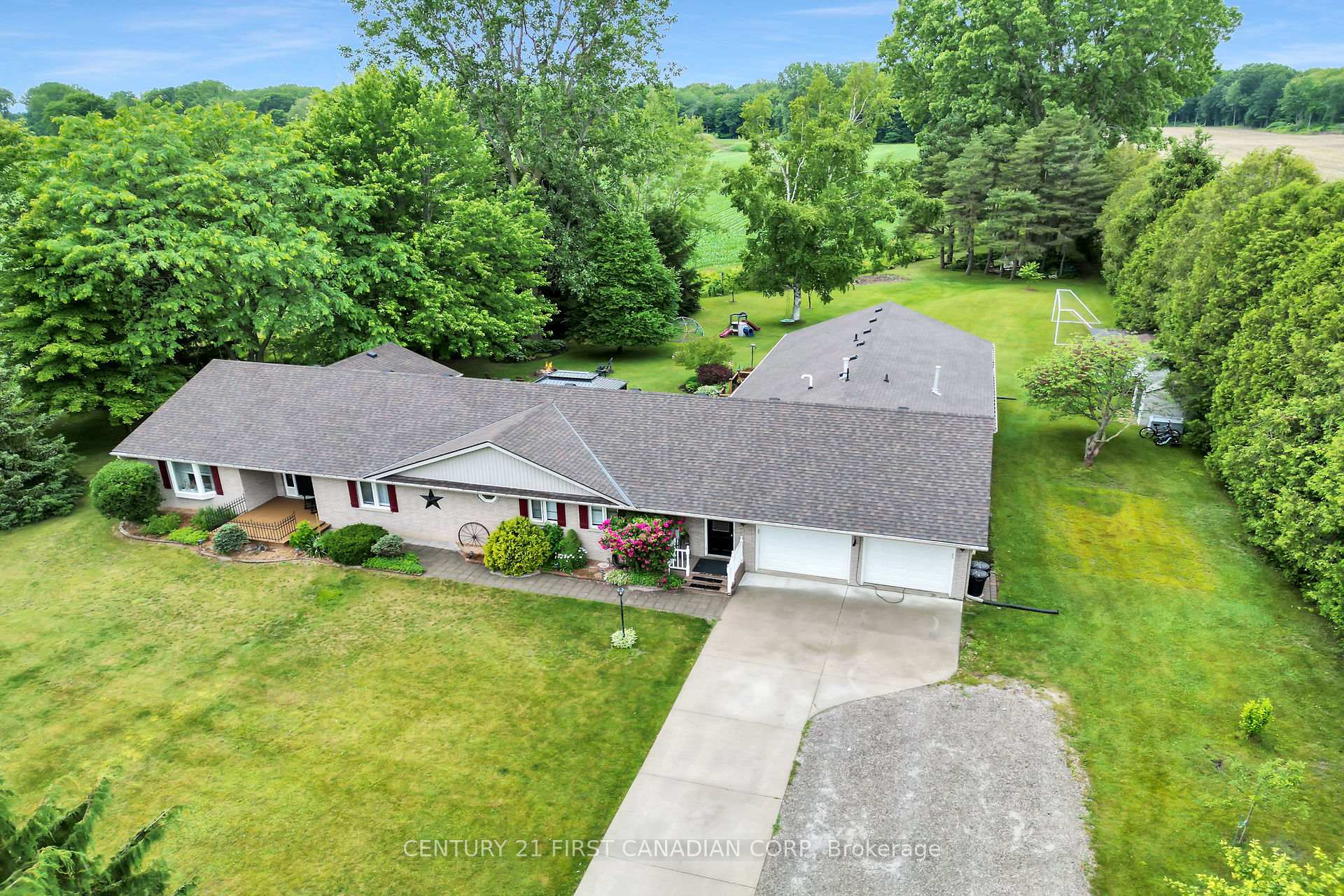 Photo 3 of 25510 Silver Clay Line, West Elgin, Rural West Elgin — HOMEH