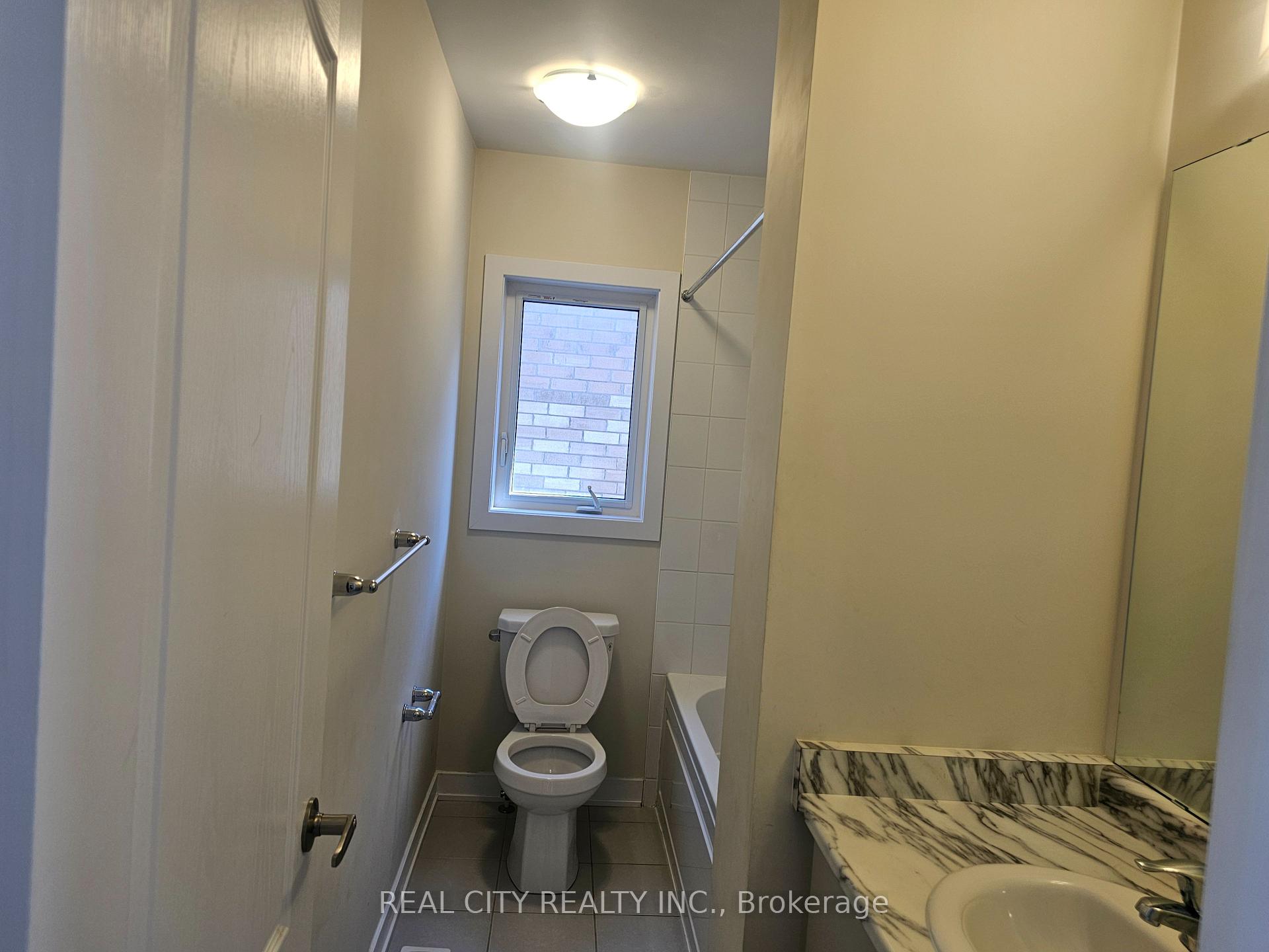 Photo 22 of 15 Rudder Road, Welland, Dain City — HOMEH