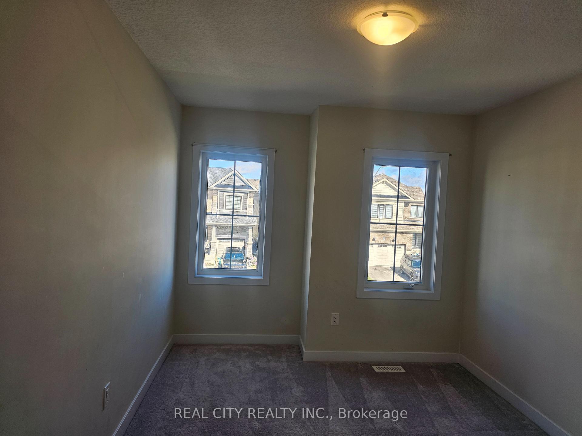 Photo 27 of 15 Rudder Road, Welland, Dain City — HOMEH