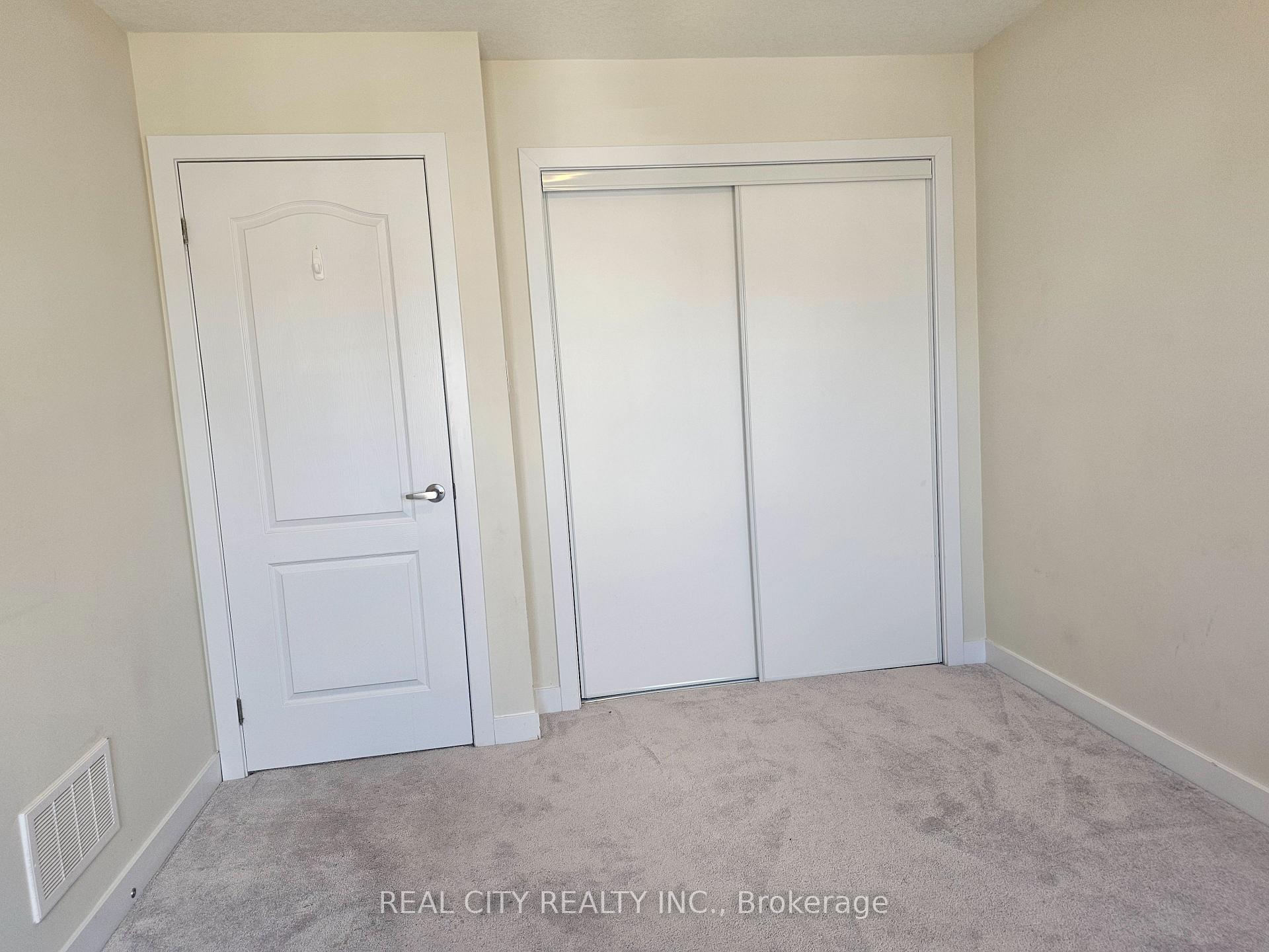 Photo 32 of 15 Rudder Road, Welland, Dain City — HOMEH