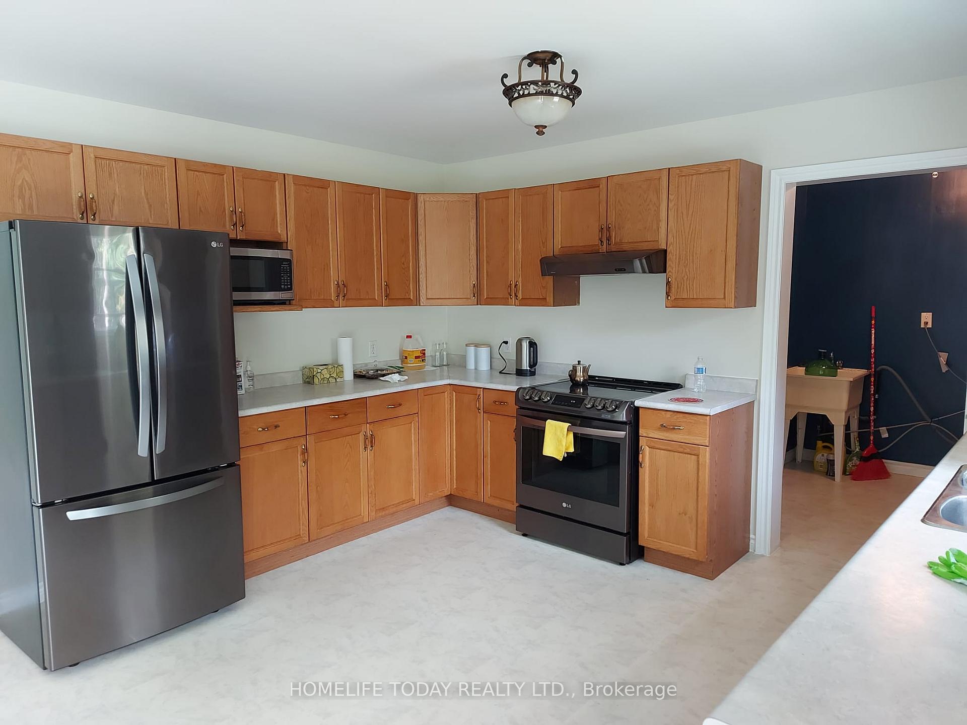 Photo 6 of 256 Wallbridge Loyalist Road, Belleville, Belleville Ward — HOMEH