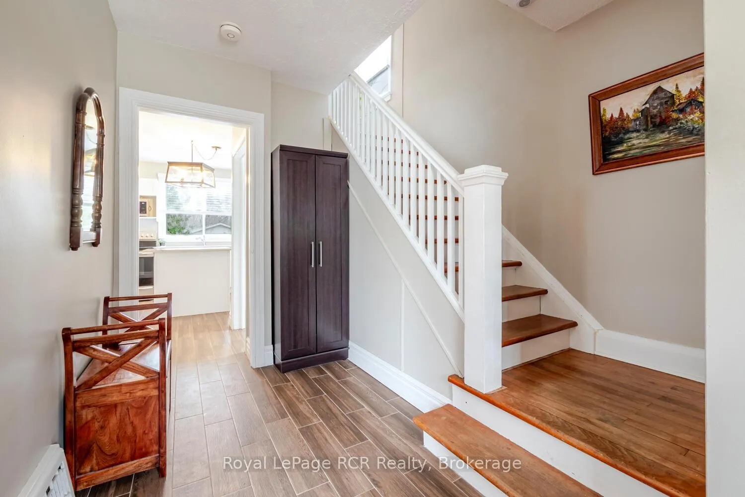 Photo 6 of 662 7th Avenue E, Owen Sound — HOMEH