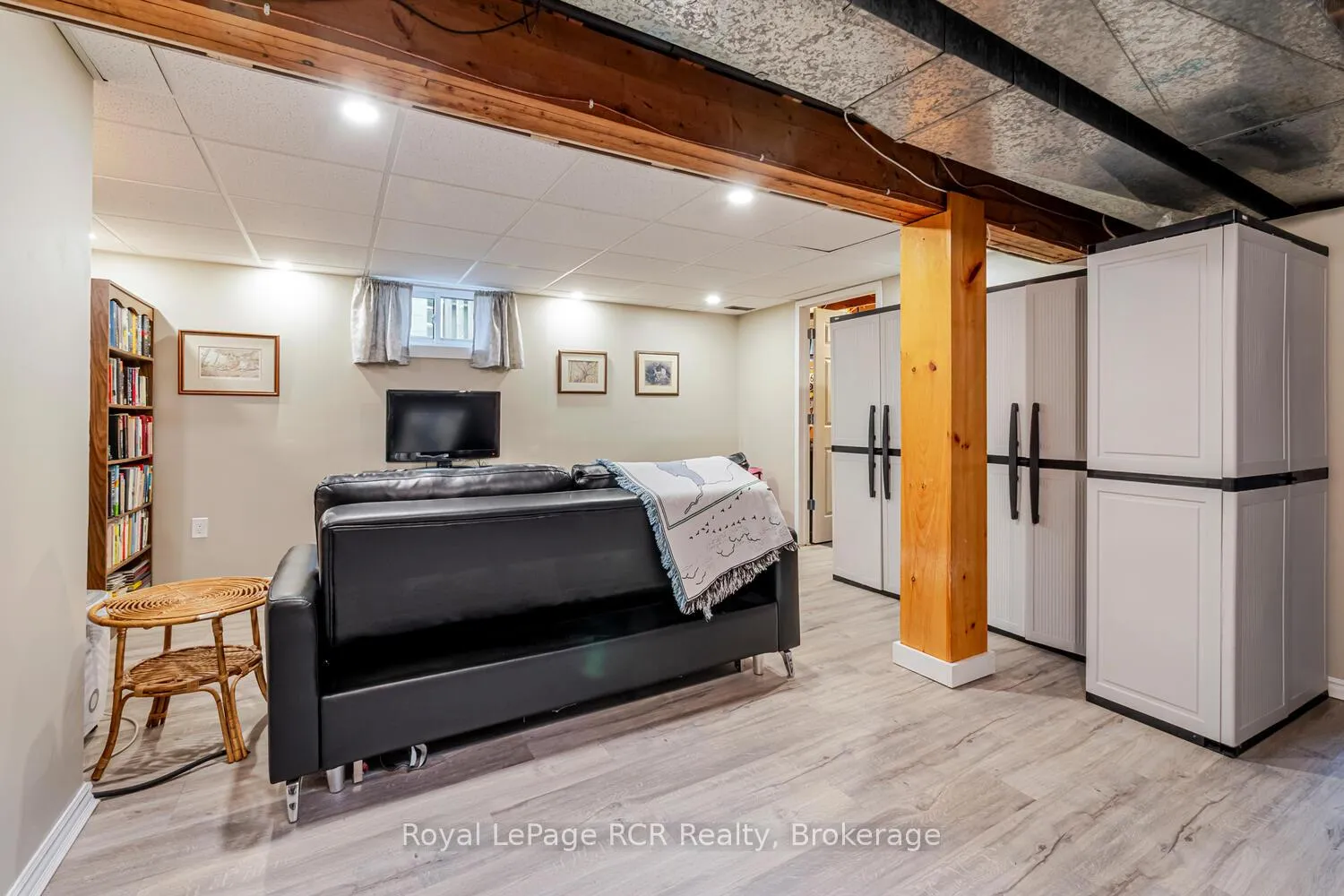 Photo 28 of 662 7th Avenue E, Owen Sound — HOMEH