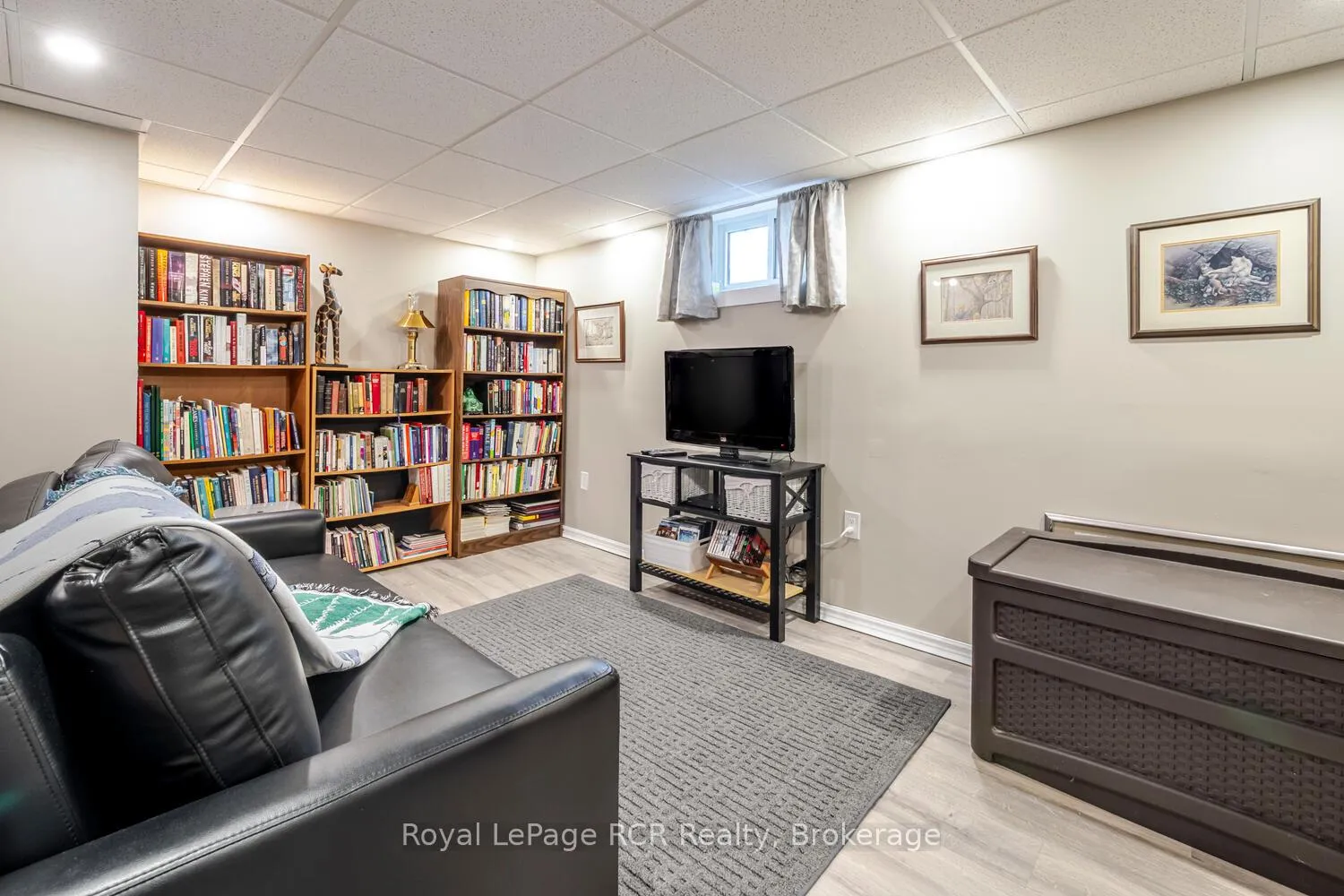 Photo 29 of 662 7th Avenue E, Owen Sound — HOMEH