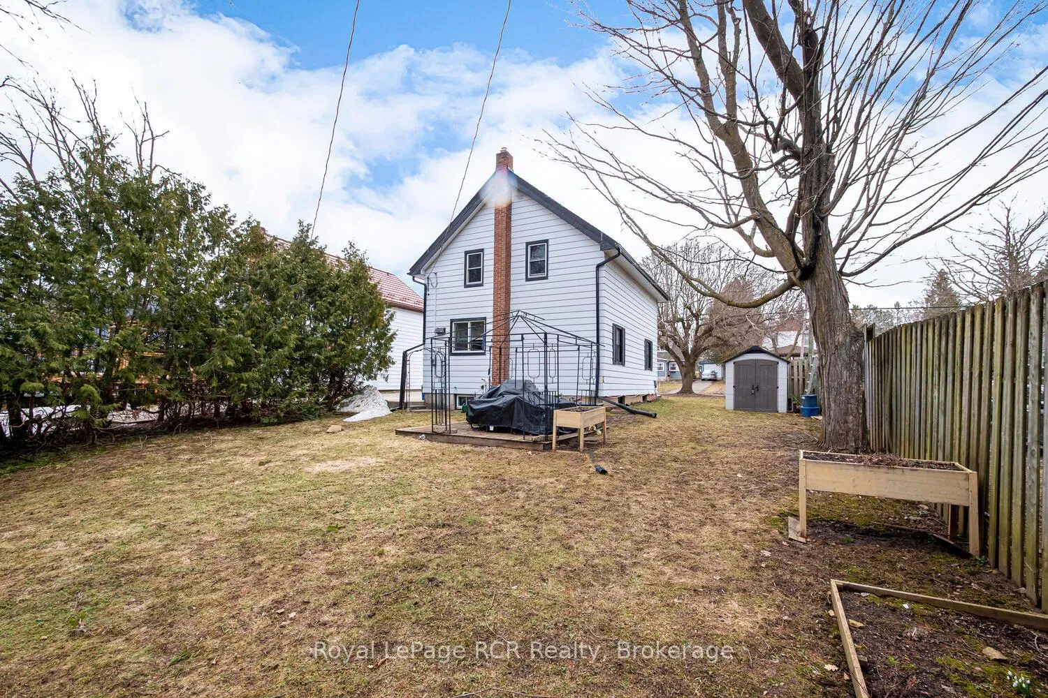 Photo 37 of 662 7th Avenue E, Owen Sound — HOMEH