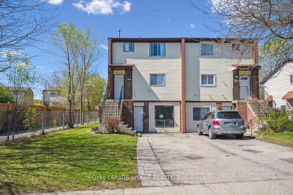 Photo 1 of Unit A, 421 Bairstow Crescent, Waterloo — HOMEH
