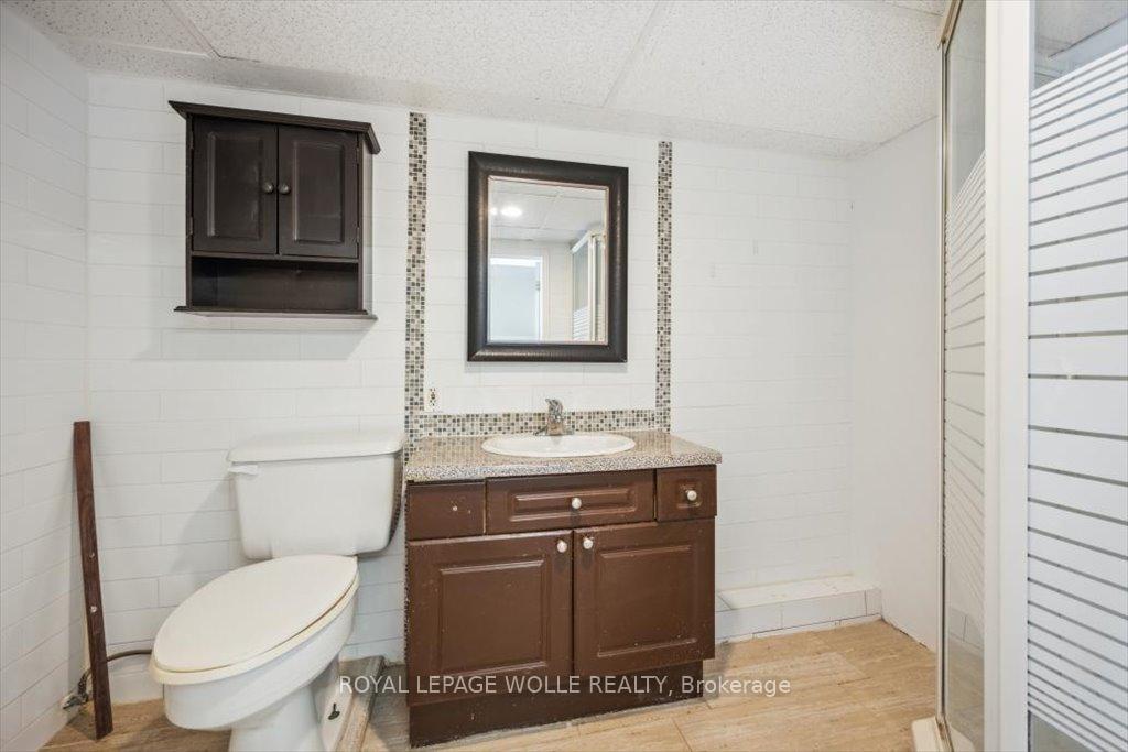 Photo 11 of Unit A, 421 Bairstow Crescent, Waterloo — HOMEH