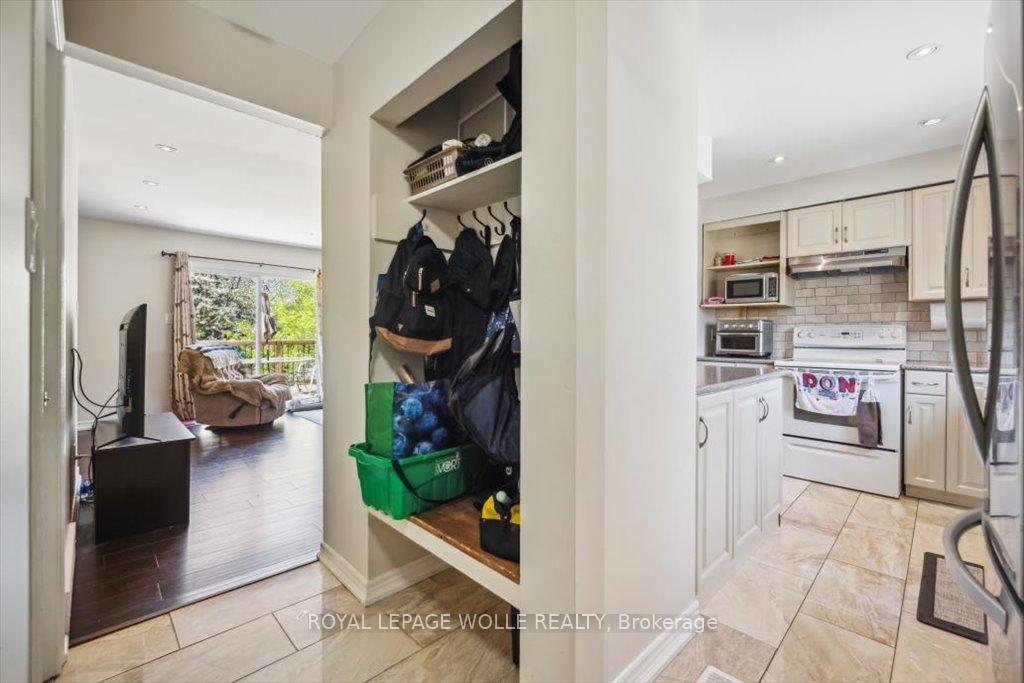 Photo 14 of Unit A, 421 Bairstow Crescent, Waterloo — HOMEH