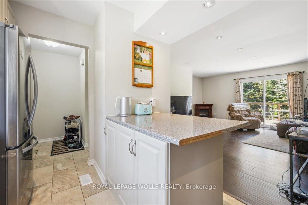 Photo 16 of Unit A, 421 Bairstow Crescent, Waterloo — HOMEH