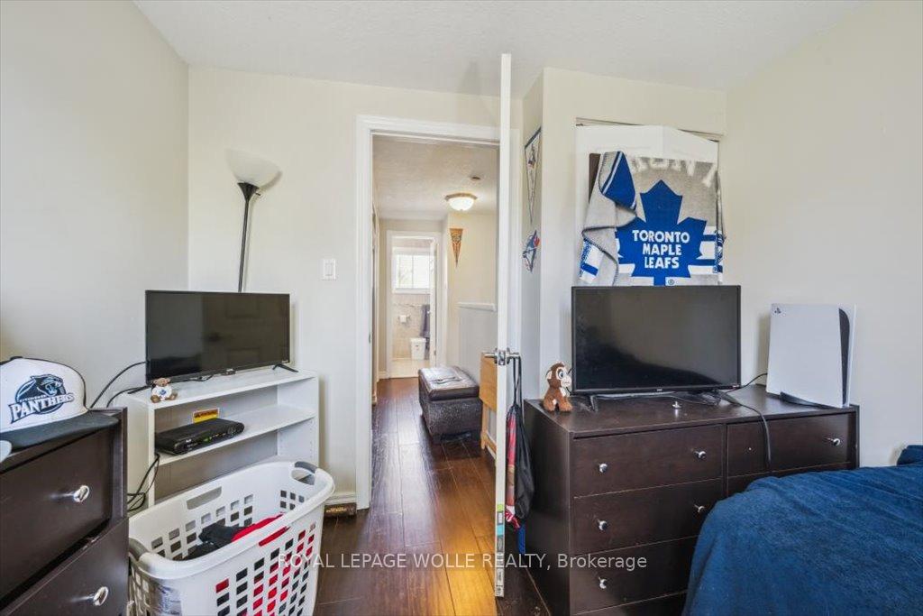 Photo 26 of Unit A, 421 Bairstow Crescent, Waterloo — HOMEH
