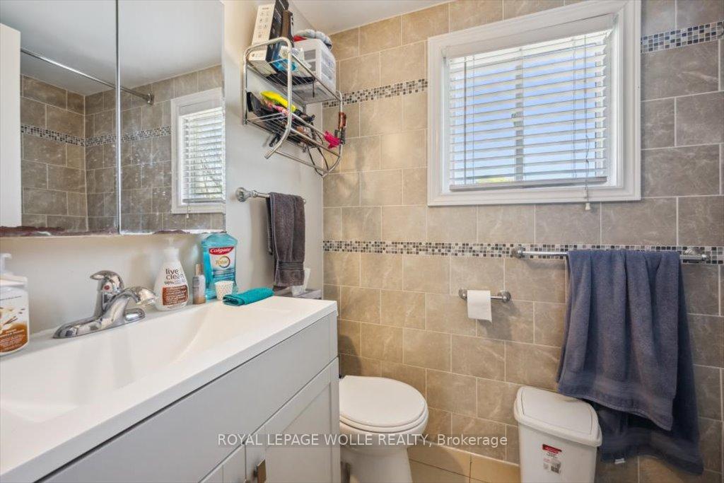 Photo 27 of Unit A, 421 Bairstow Crescent, Waterloo — HOMEH