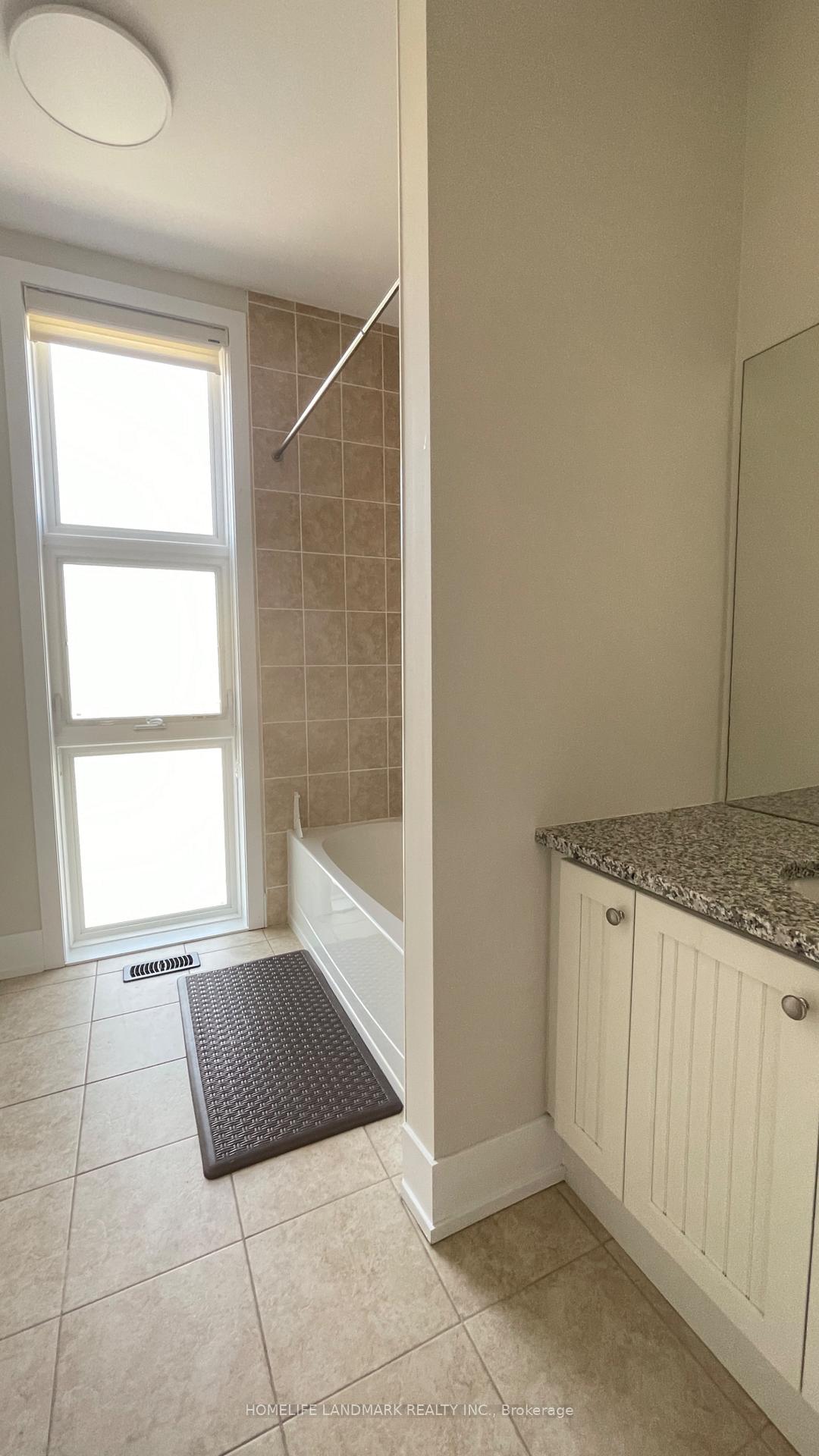 Photo 19 of 35 Thorncrest Drive, Vaughan, Patterson — HOMEH