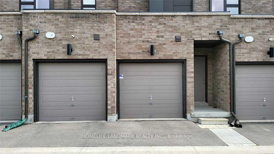 Photo 22 of 35 Thorncrest Drive, Vaughan, Patterson — HOMEH