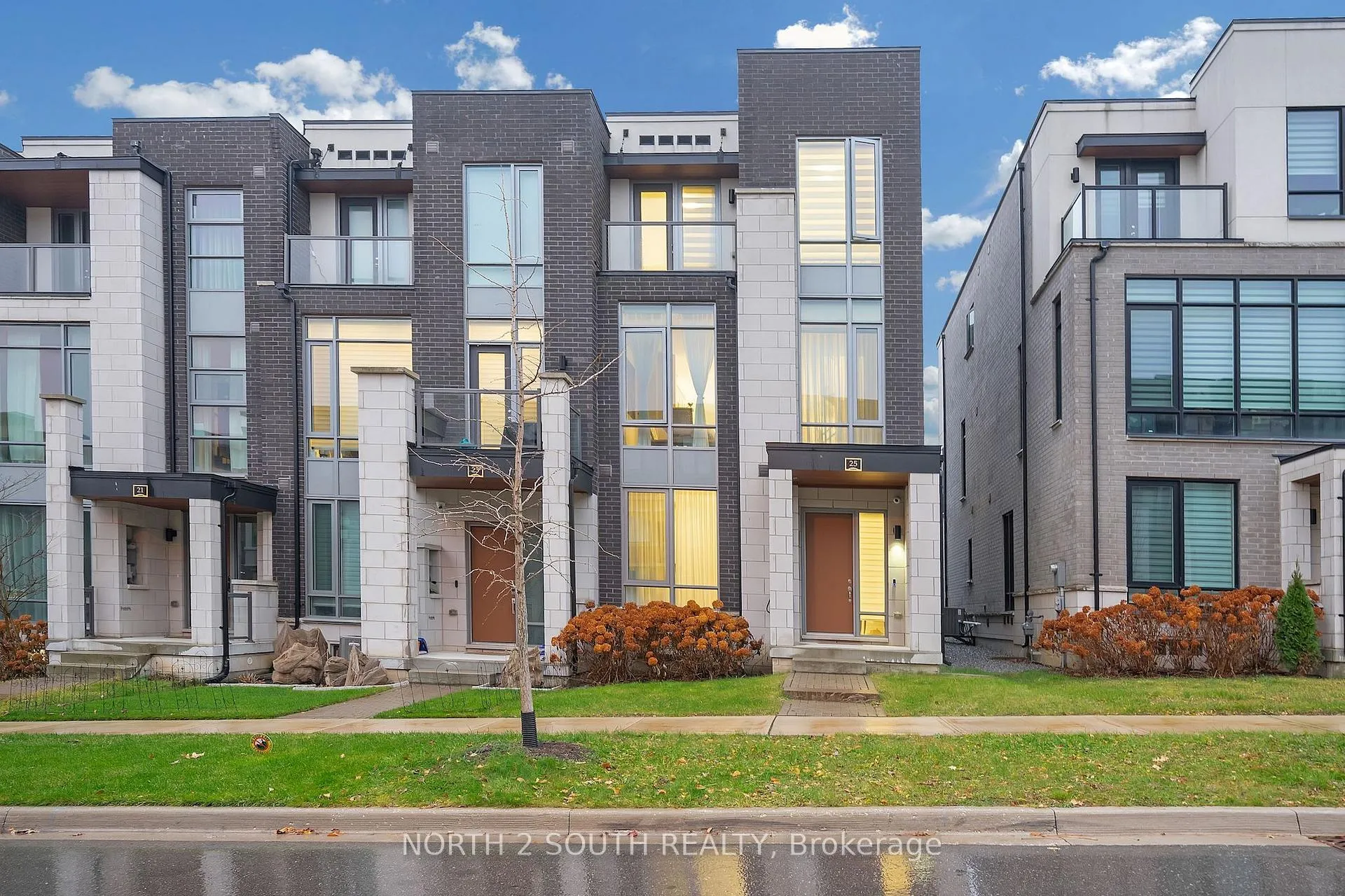 Front of 25 Aylin Crescent