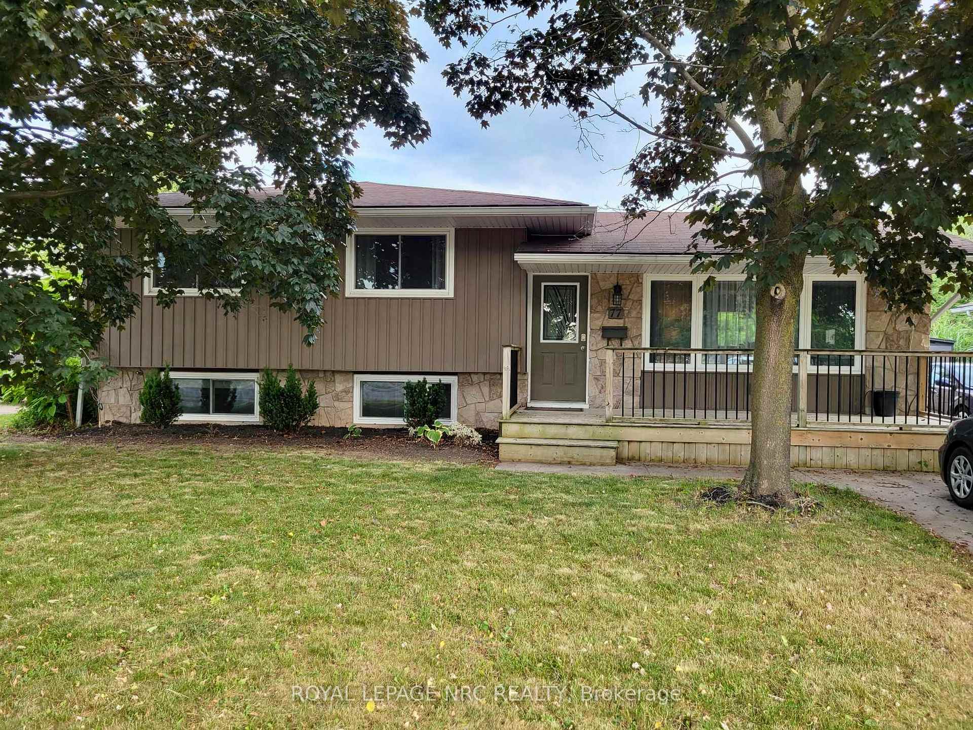 Front of Unit 2, 77 Woodlawn Road