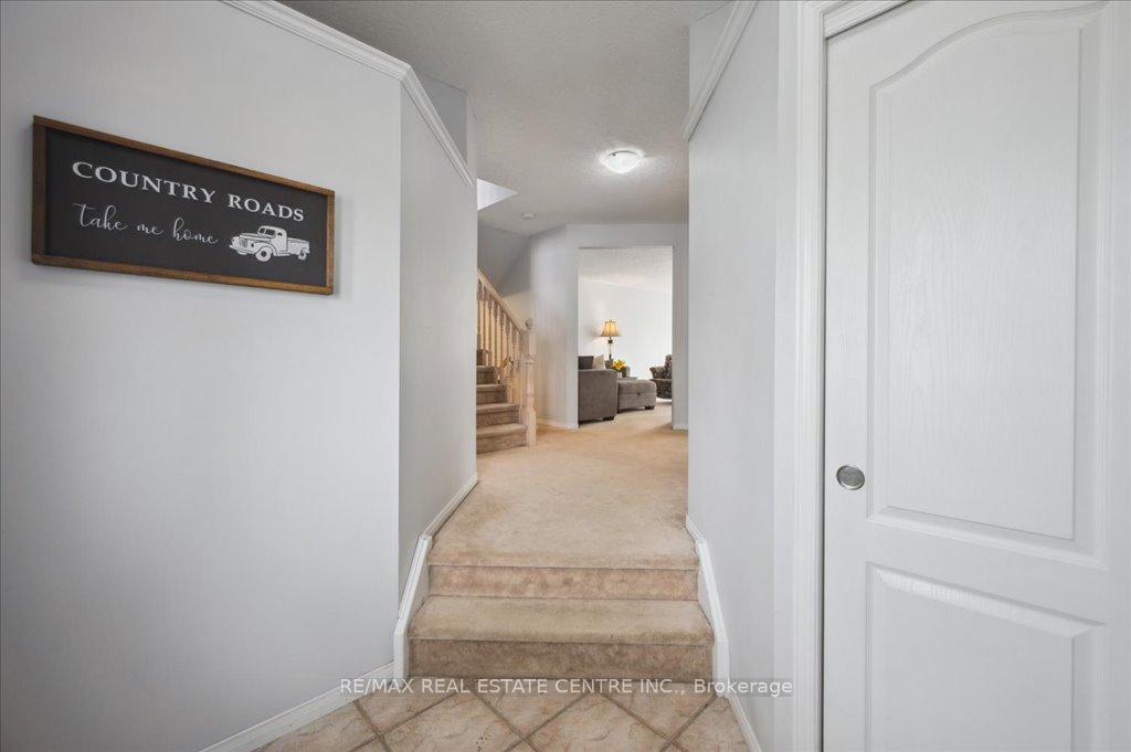 Photo 8 of 574 Windjammer Way, Waterloo — HOMEH