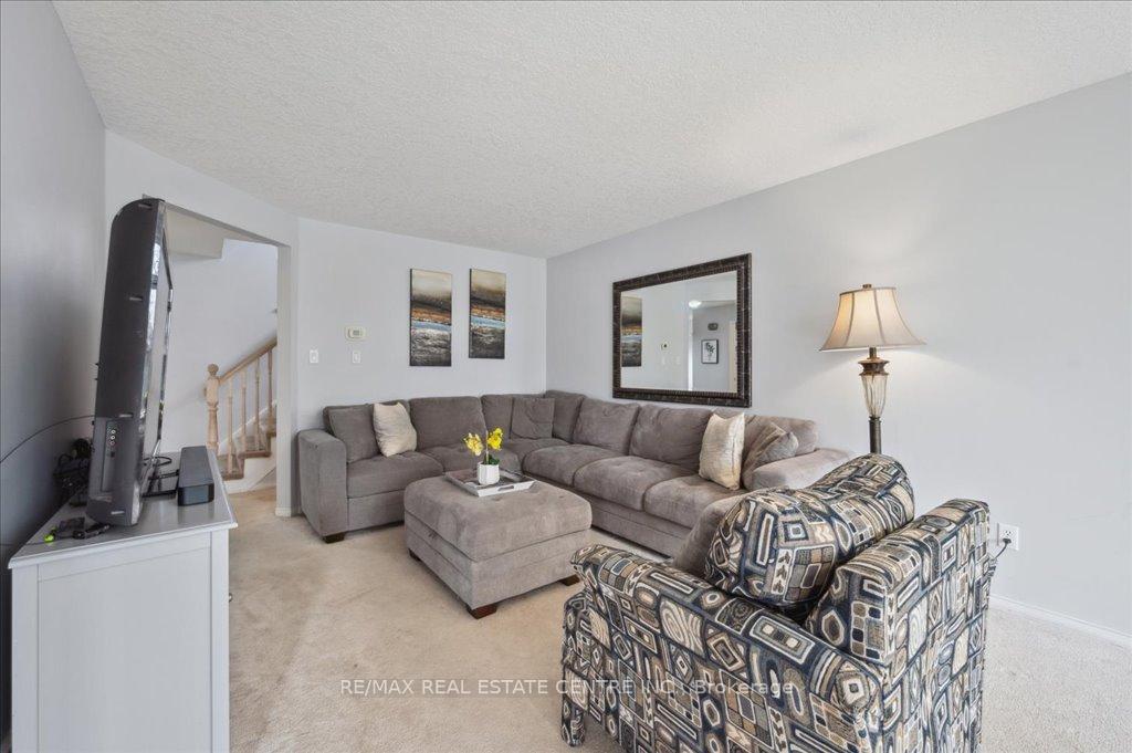 Photo 13 of 574 Windjammer Way, Waterloo — HOMEH