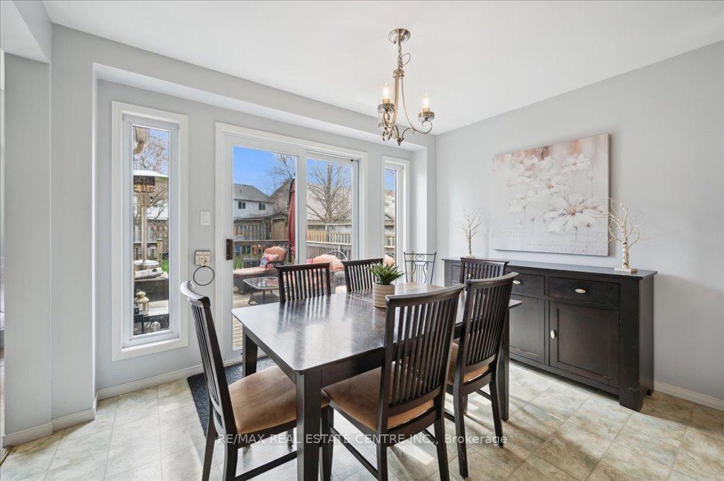 Photo 17 of 574 Windjammer Way, Waterloo — HOMEH