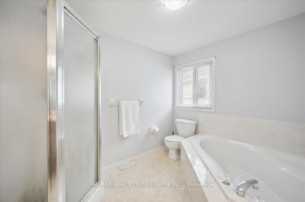 Photo 25 of 574 Windjammer Way, Waterloo — HOMEH