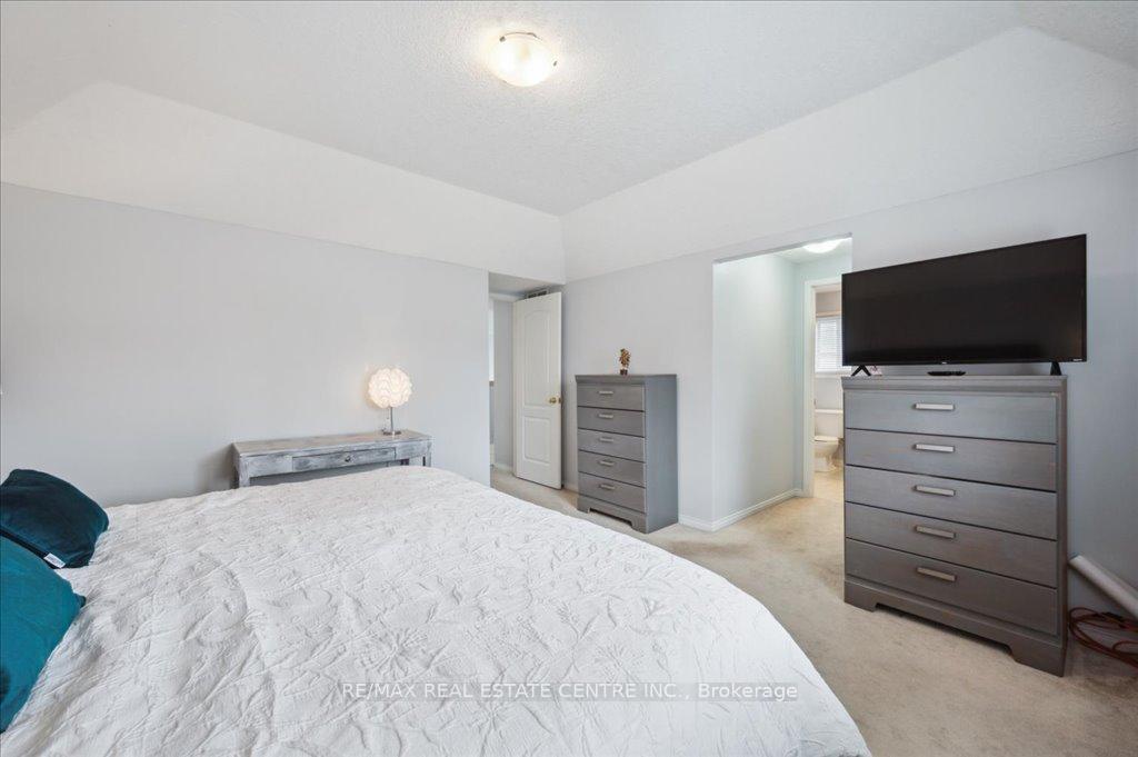 Photo 28 of 574 Windjammer Way, Waterloo — HOMEH