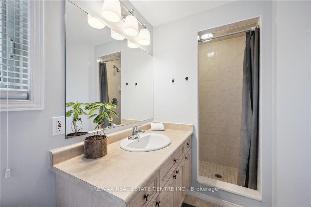Photo 29 of 574 Windjammer Way, Waterloo — HOMEH