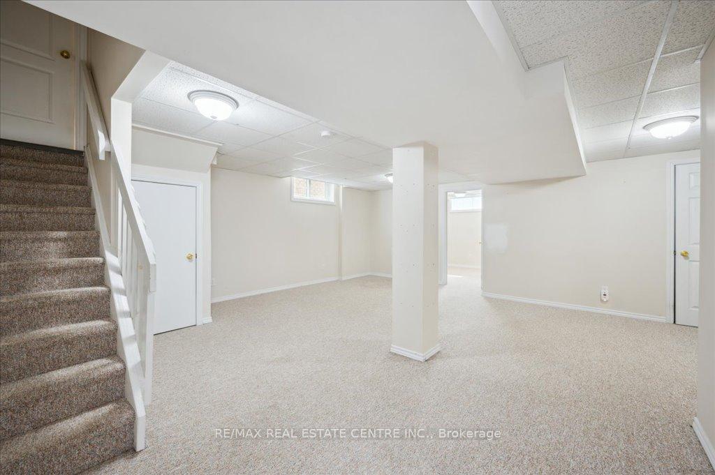 Photo 33 of 574 Windjammer Way, Waterloo — HOMEH