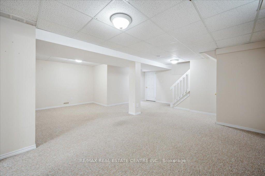 Photo 34 of 574 Windjammer Way, Waterloo — HOMEH